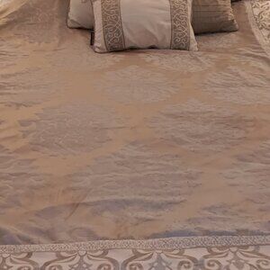 Comforter set